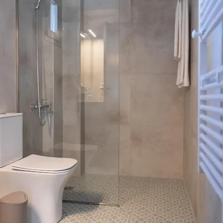 Osiris - Cozy Sea Walk Lodge With Private Garden Nea Makri Exterior photo