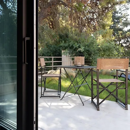 Osiris - Cozy Sea Walk Lodge With Private Garden Nea Makri Exterior photo