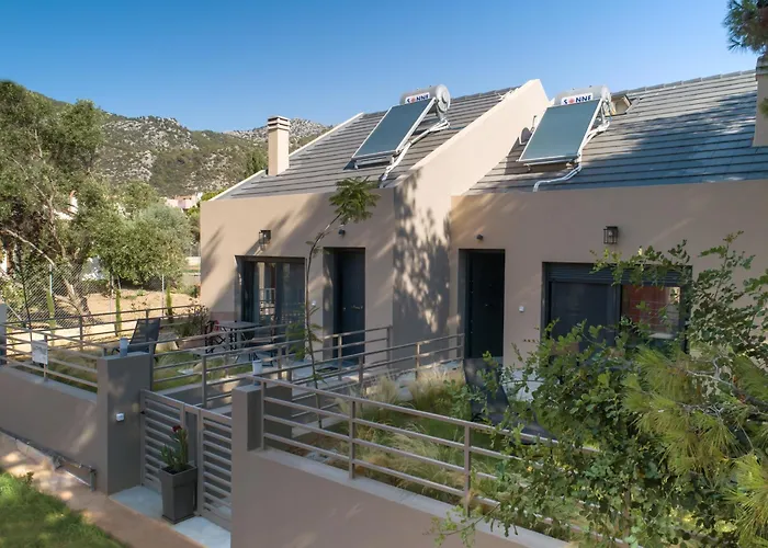 Osiris - Cozy Sea Walk Lodge With Private Garden