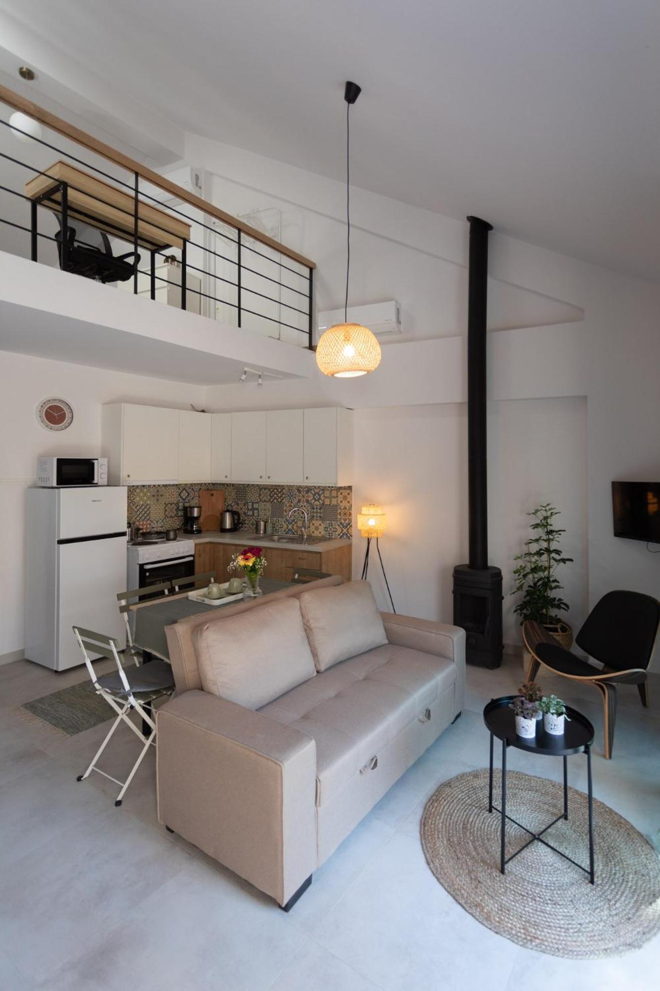 Apartment Osiris - Cozy Sea Walk With Private Garden Nea Makri