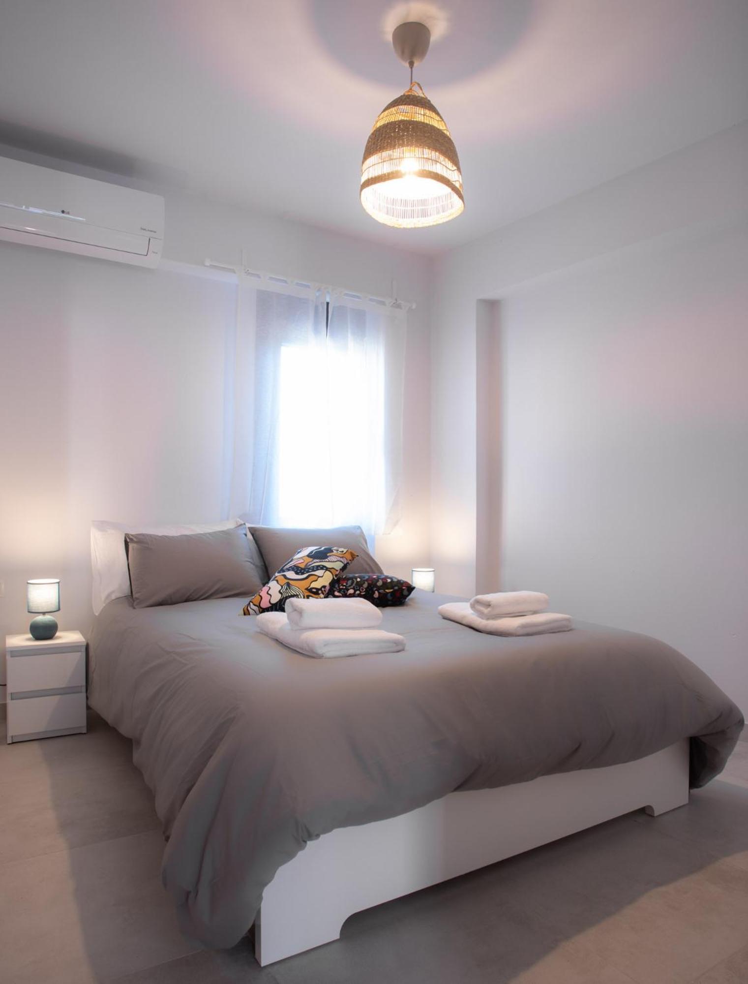 Osiris - Cozy Sea Walk With Private Garden Apartment *